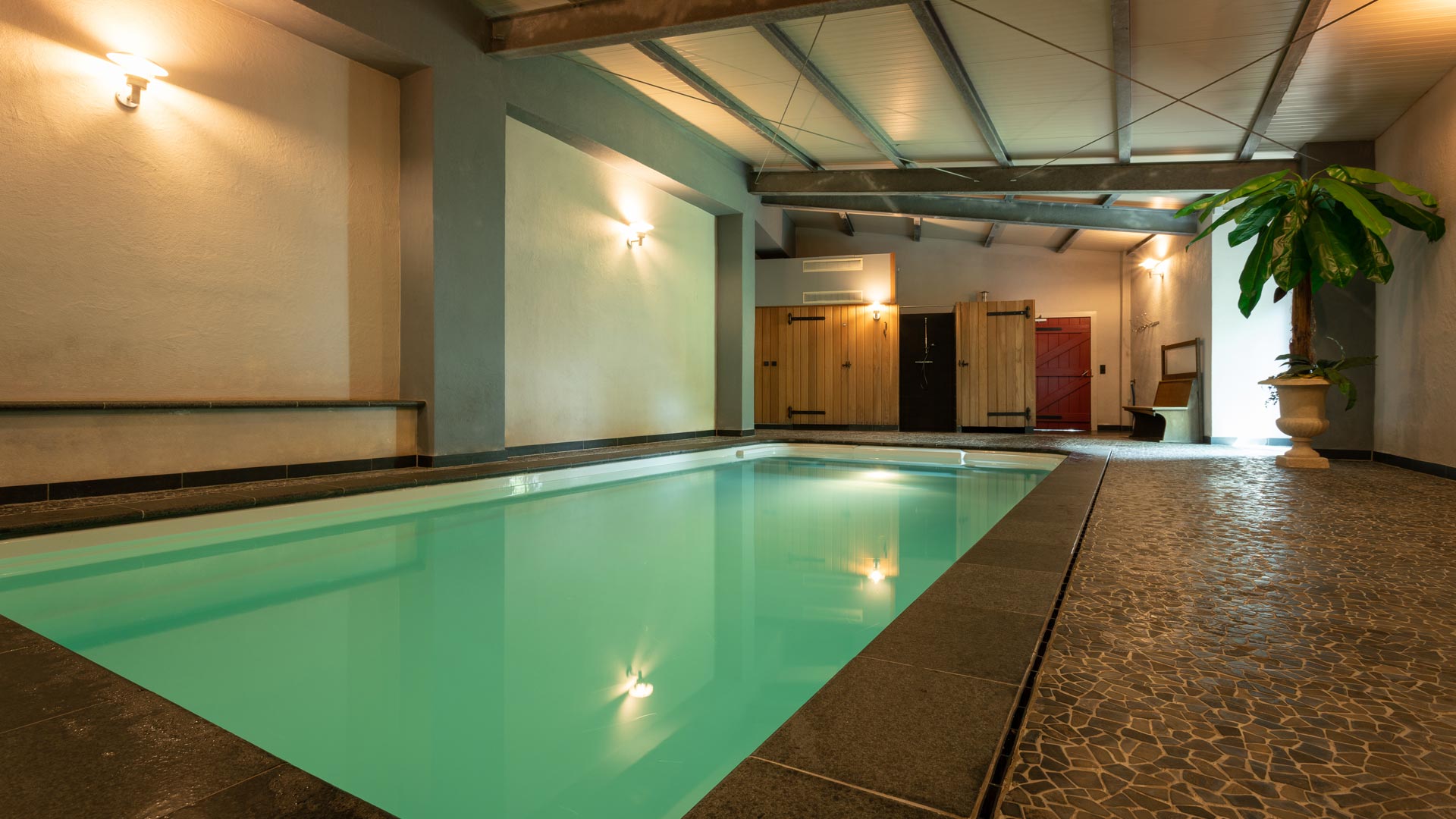 luxe vakantievilla met zwembad, sauna en jacuzzi
